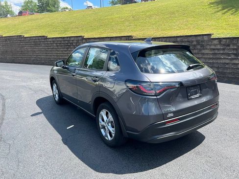 Used 2024 Honda HR-V LX image 6
