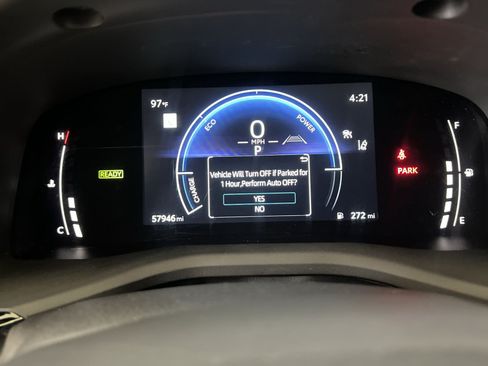 Used 2025 Toyota Camry SE FWD image 16