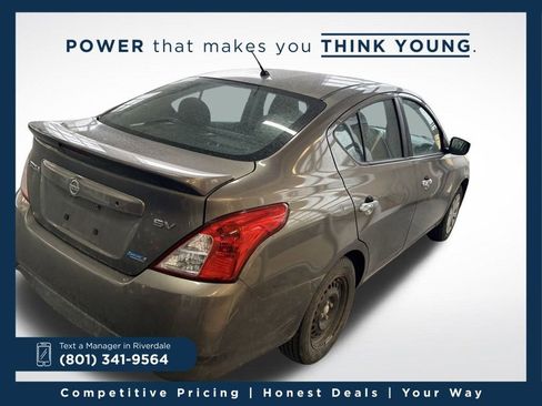 Used 2016 Nissan Versa SV image 7