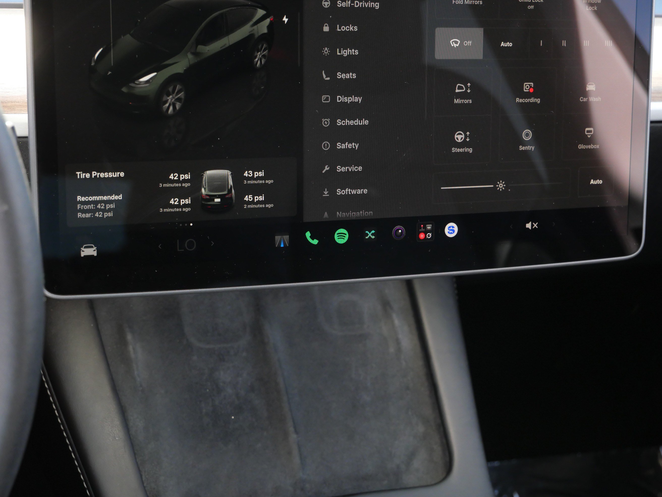 Used 2023 Tesla Model Y Long Range AWD/4WD image 22