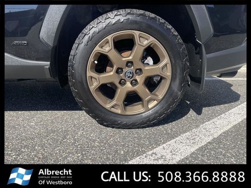 Used 2024 Toyota RAV4 AWD Hybrid image 28