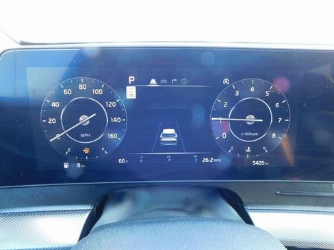 Used 2024 Kia Sportage SX image 32