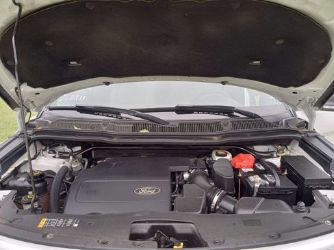 Used 2014 Ford Explorer XLT w/ Equipment Group 202A image 28