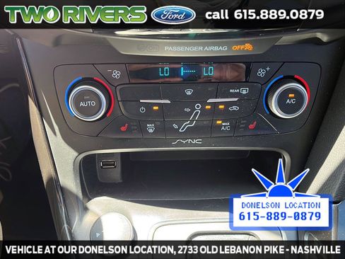 Used 2018 Ford Focus Titanium FWD image 28