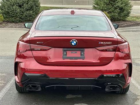 Used 2025 BMW 440i xDrive Coupe w/ Premium Package image 4
