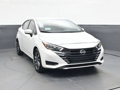 Certified 2025 Nissan Versa SV w/ Trunk Package FWD image 2