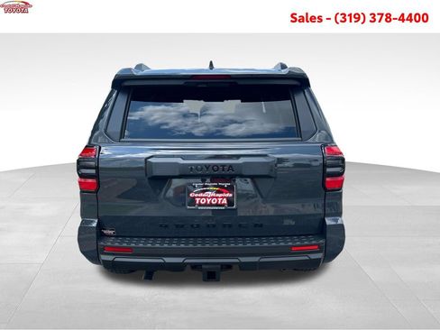 New 2026 Toyota 4Runner SR5 AWD/4WD image 4