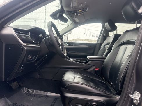 Used 2023 Jeep Grand Cherokee L Limited image 25