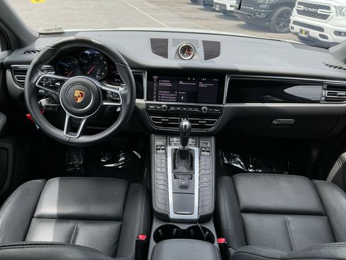 Used 2021 Porsche Macan AWD/4WD image 14