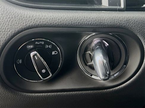 New 2026 Porsche Macan Turbo image 11