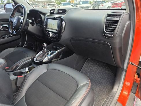 Used 2018 Kia Soul ! w/ Tech Package FWD image 22