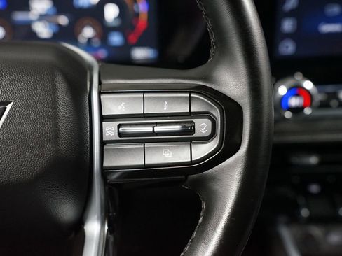 Used 2024 Chevrolet Colorado LT w/ LT Convenience Package image 13