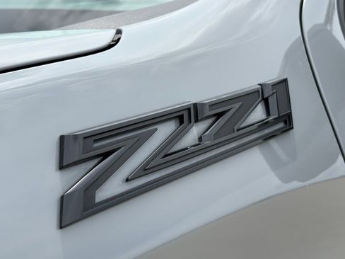Used 2024 Chevrolet Silverado 1500 LT Trail Boss w/ LT Trail Boss Premium Package AWD/4WD image 11