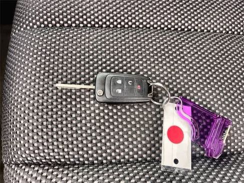 Used 2012 Chevrolet Equinox LT w/ Driver Convenience Package image 21