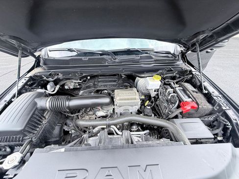 Used 2024 RAM 1500 Laramie AWD/4WD image 18