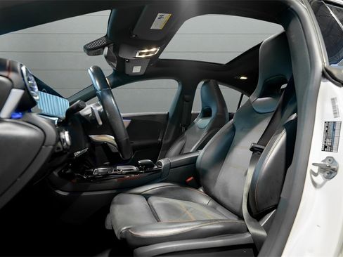 Used 2022 Mercedes-Benz CLA 35 AMG 4MATIC image 2