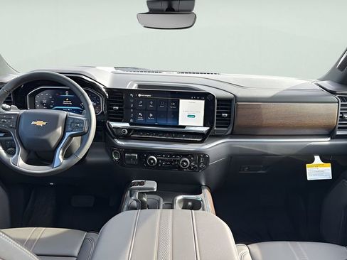 New 2026 Chevrolet Silverado 1500 High Country w/ High Country Premium Package AWD/4WD image 13