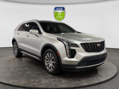 Used 2022 Cadillac XT4 Premium Luxury w/ Safety Alert Package AWD/4WD image 7