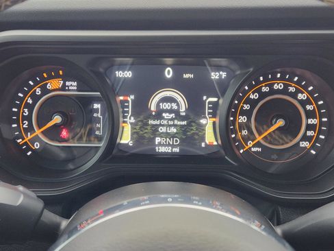 Used 2024 Jeep Wrangler Sahara w/ Technology Group image 16