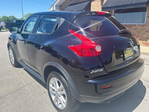 Used 2014 Nissan Juke S FWD image 9