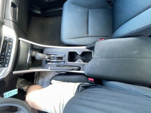 Used 2014 Honda Accord LX image 33
