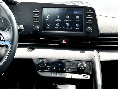 Used 2025 Hyundai Elantra Sport FWD image 32