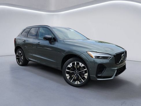 New 2026 Volvo XC60 T8 Plus w/ Protection Package Premier AWD/4WD image 2
