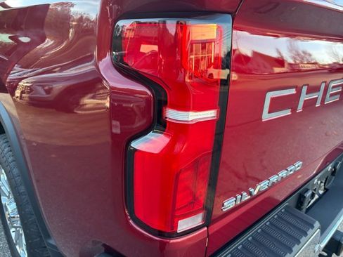 Certified 2024 Chevrolet Silverado 2500 LTZ w/ LTZ Plus Package image 15