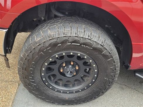 Used 2018 Ford F150 XLT w/ Equipment Group 302A Luxury image 4