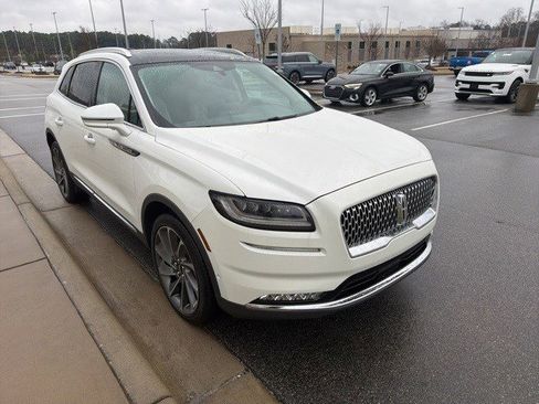 Used 2022 Lincoln Nautilus Reserve w/ Equipment Group 202A image 22