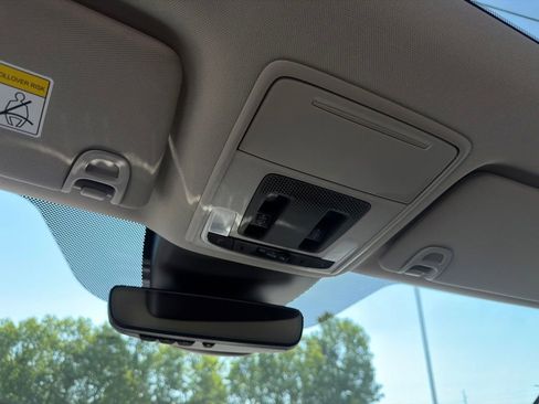 Certified 2025 Honda Pilot Touring image 14