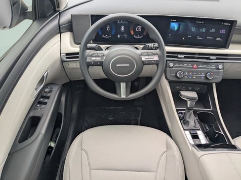 New 2026 Hyundai Tucson SE FWD image 18