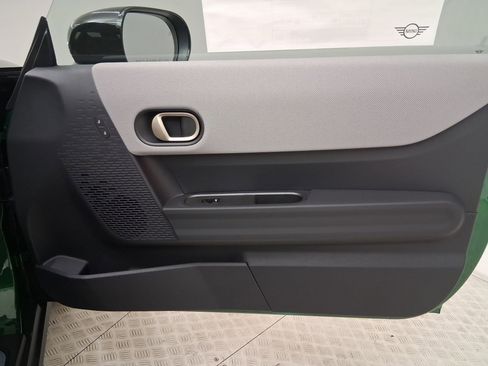 New 2026 MINI Cooper 2-Door Hardtop image 26