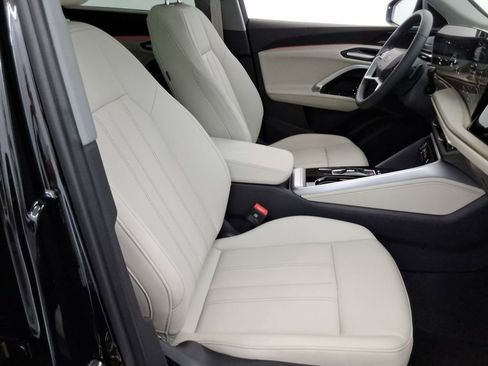 New 2025 Audi Q5 Premium Plus image 16