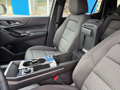 Certified 2026 Chevrolet Equinox LT FWD image 34