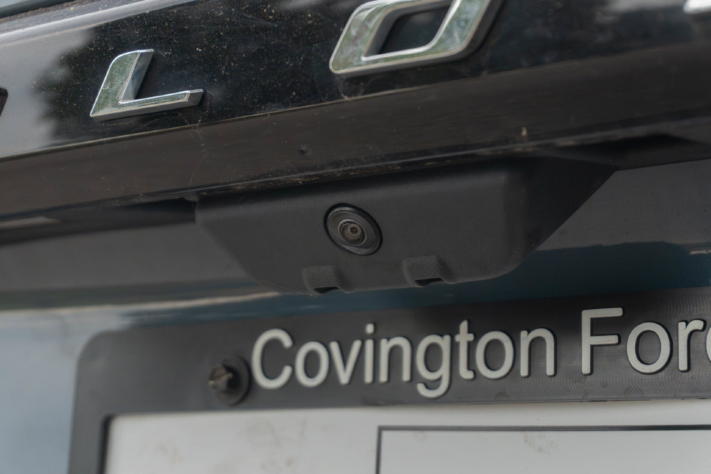Used 2025 Ford Explorer Active w/ Active Comfort Package AWD/4WD image 8