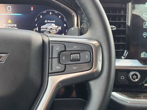 Used 2025 Chevrolet Silverado 1500 RST AWD/4WD image 29