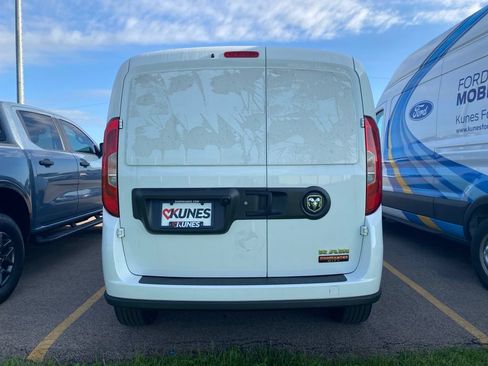 Used 2022 RAM ProMaster City Tradesman FWD image 10