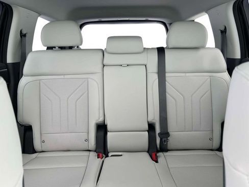 Used 2026 Hyundai Santa Fe SEL AWD/4WD image 16