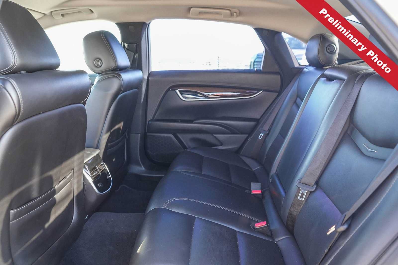 Used 2016 Cadillac XTS Luxury AWD/4WD image 12