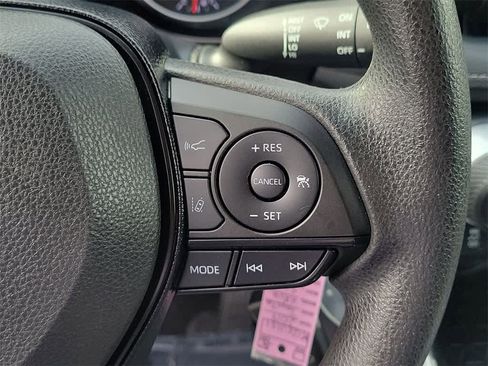 Used 2019 Toyota RAV4 LE image 27