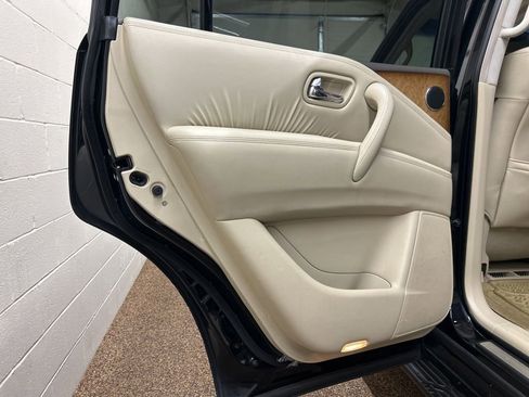 Used 2013 INFINITI QX56 4WD w/ Theater Pkg image 14