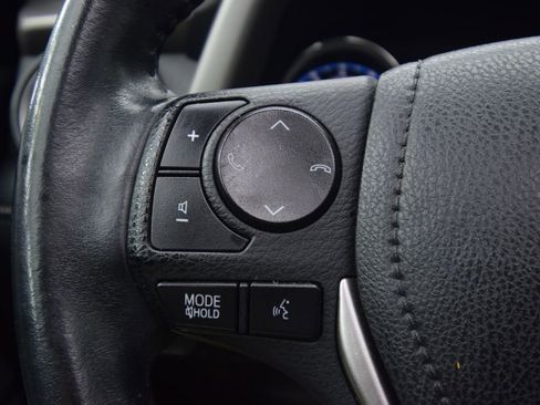 Used 2018 Toyota RAV4 Limited image 35