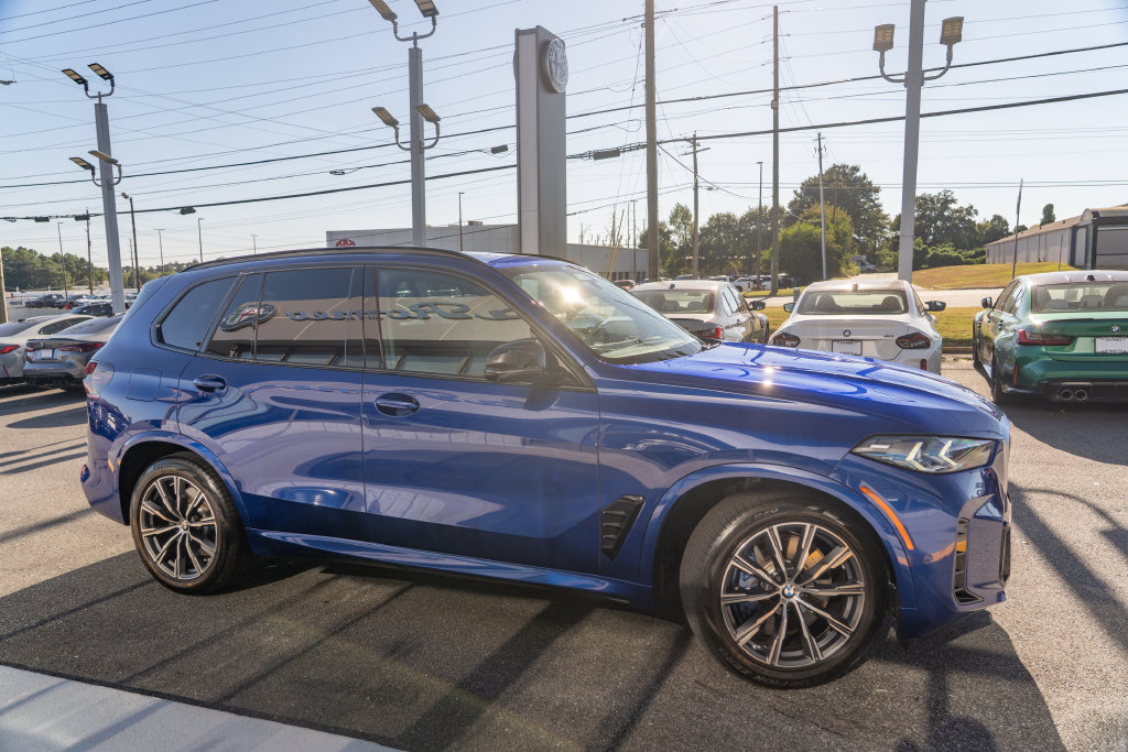 Used 2025 BMW X5 M60i AWD/4WD image 10