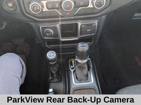 Used 2019 Jeep Wrangler Unlimited Sport image 6