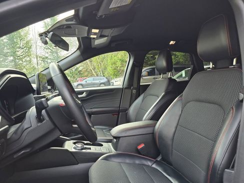 Used 2023 Ford Escape ST-Line w/ Equipment Group 301A image 2