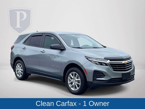 Used 2024 Chevrolet Equinox LS w/ LS Convenience Package AWD/4WD image 2
