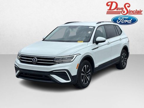 Used 2023 Volkswagen Tiguan S FWD image 1