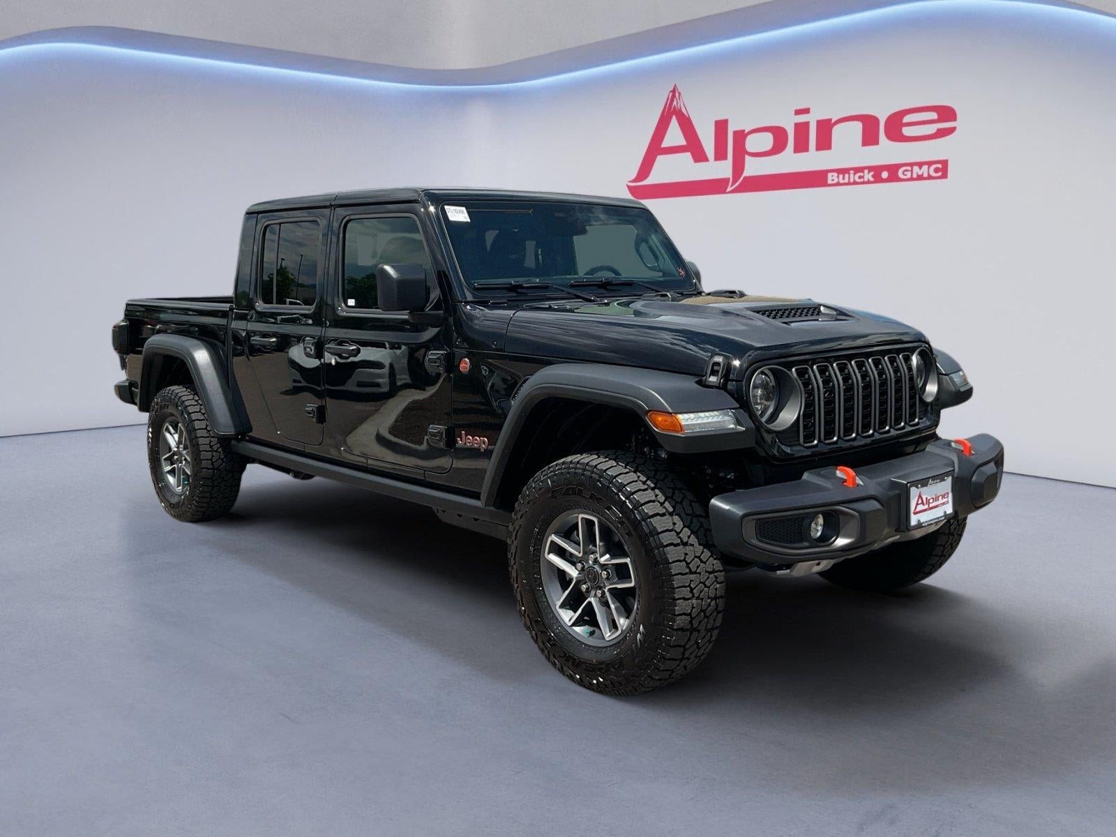 Used 2026 Jeep Gladiator Mojave w/ Safety Group AWD/4WD image 7