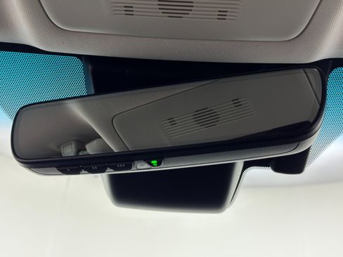 Used 2019 Lexus ES 300h image 32